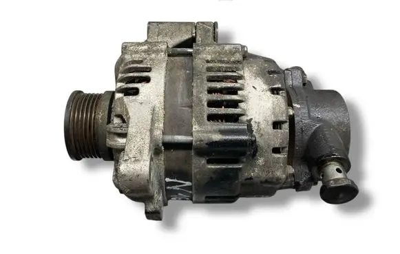 KIA Carens II Generator/alternator 3730027021 021319262