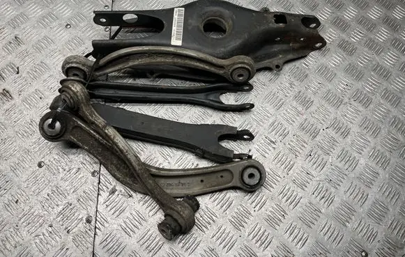 Mercedes-Benz C W204 Rear upper control arm/wishbone 2043502908