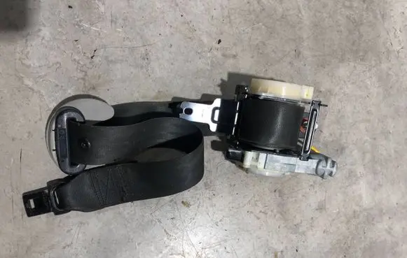 Hyundai ix35 Front seatbelt 888202Y2009P