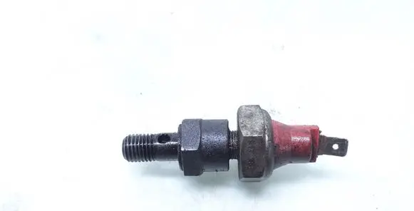 KIA Sorento Oil pressure sensor 