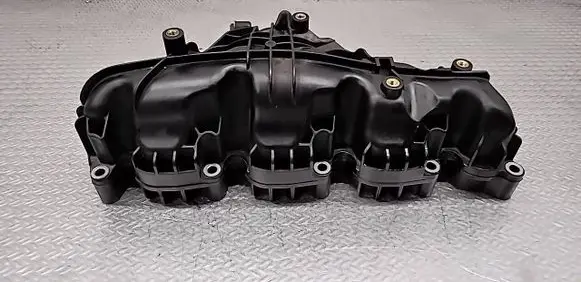 Volkswagen PASSAT B7 Intake manifold