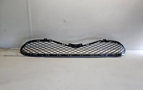 Genesis G70 Front bumper lower grill 86531G9500 86531-G9500