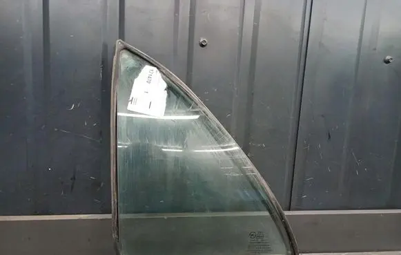 Hyundai Sonata DN8 Rear side window