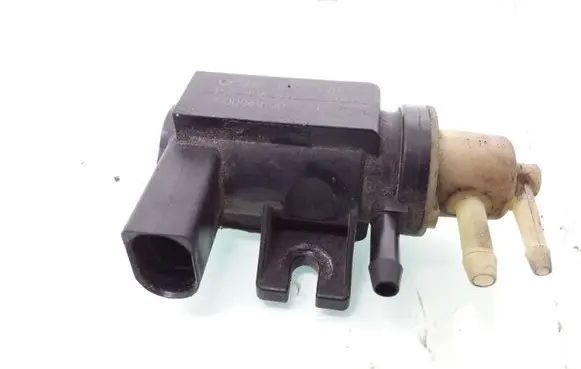 Skoda Octavia Mk2 (1Z) Turbo solenoid valve 1K0906627A