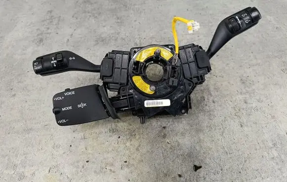Ford Focus Wiper turn signal indicator stalk/switch 