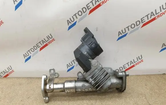 BMW 3 E92 E93 EGR valve 7563241 4136R038