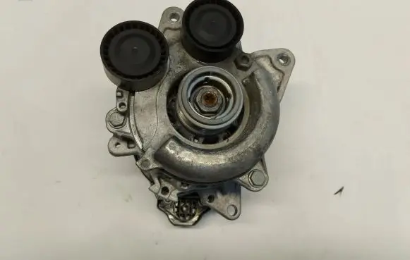 Nissan Qashqai J12 Generator/alternator 2740571A