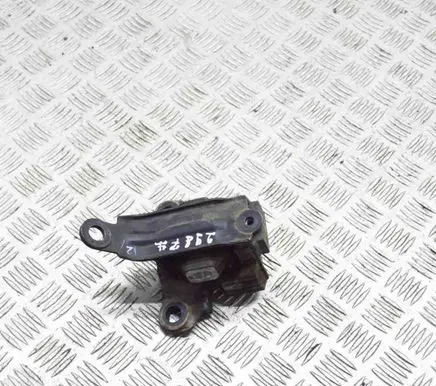 Mazda CX-3 Engine mount bracket DB2W39070