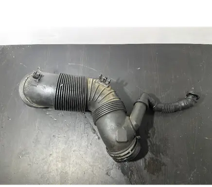 Volkswagen Touran I Air intake hose/pipe 30129654P