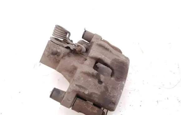 Ford Kuga II Rear brake caliper