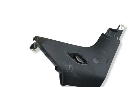 (D)pillar trim (top)