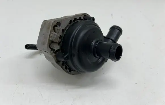 Jaguar I-Pace Electric auxiliary coolant/water pump J9D318D474AA J9D38501AA