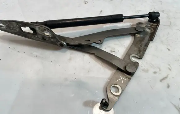 Audi A6 S6 C6 4F Tailgate/trunk strut/damper 4F5827302 4F582755203S