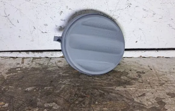Nissan NP300 Front fog light trim/grill 62257VK300