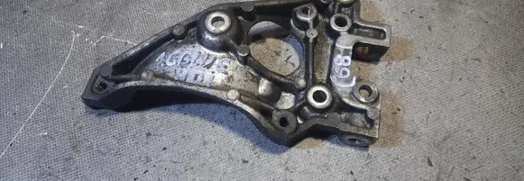 Citroen C4 Grand Picasso Generator/alternator bracket 9672950980