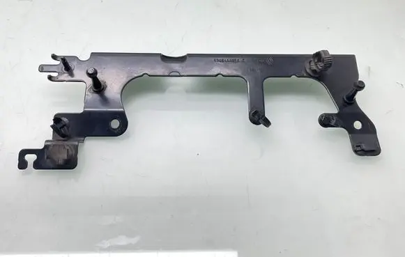 Other engine bay part