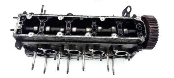 Citroen Xsara Picasso Engine head 9634963010