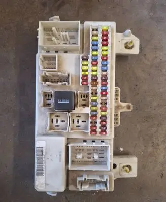Ford C-MAX I Fuse module 3M5T14A073DF 00022562 519027312