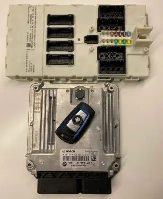 BMW 3 F30 F35 F31 Engine ECU kit and lock set 8572439 1039S58270 0281019426