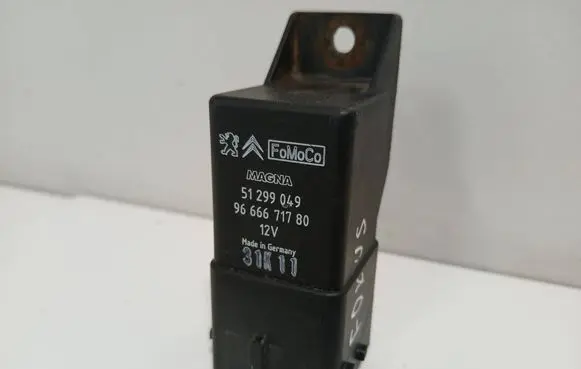 Ford Focus Glow plug pre-heat relay 51299049 31K11 9666671780