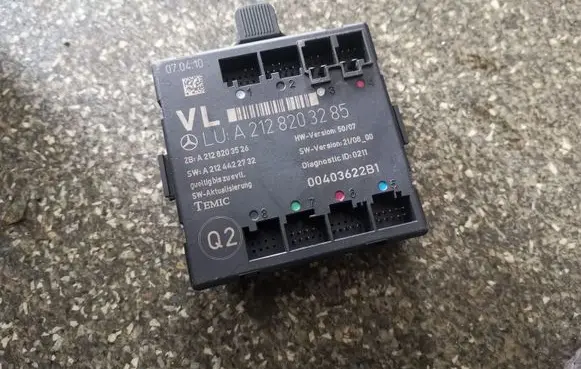 Mercedes-Benz E W212 Door control unit/module A2128203285