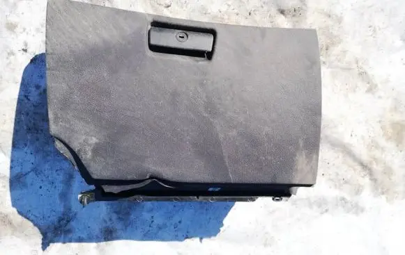 BMW X5 E53 Glove box 51168408845 51.16.8408845