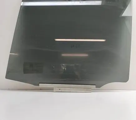 Toyota Land Cruiser (J200) Rear door window glass 6810460390