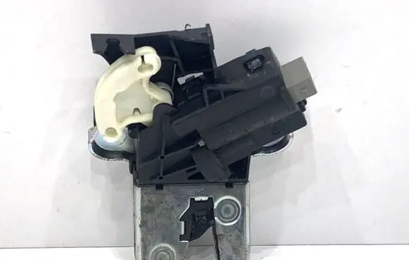 Audi A4 S4 B8 8K Tailgate exterior lock 4F5827505D