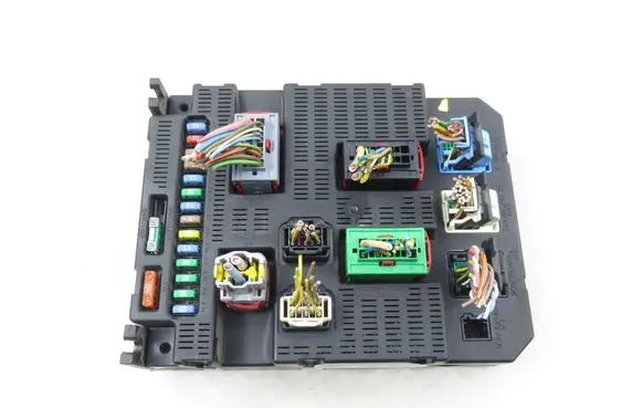 Peugeot 308 Central body control module 9659285280