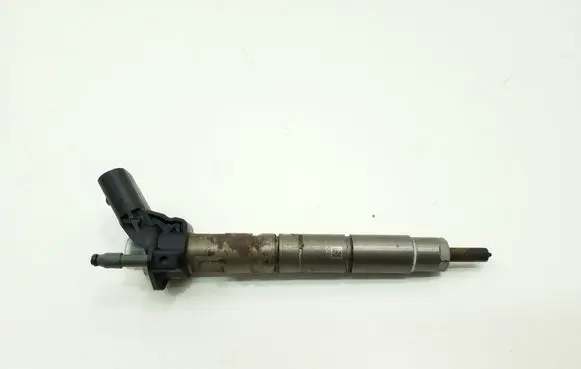 Mercedes-Benz S W222 Fuel injector A6420701187