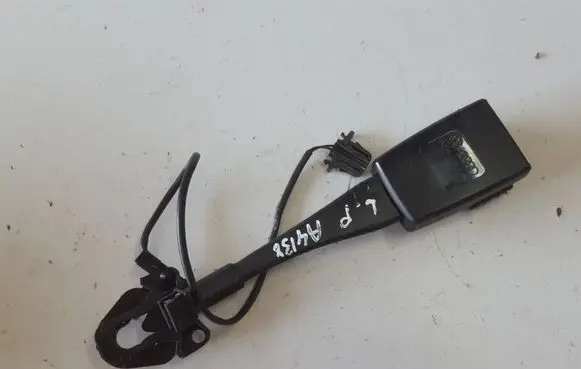 Audi A4 S4 B8 8K Front seatbelt buckle 8K0857755F
