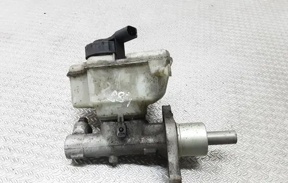 Volkswagen Touran I Master brake cylinder 1K1611301C