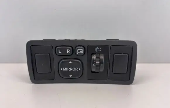 Toyota Avensis T250 Wing mirror switch 183575 777669