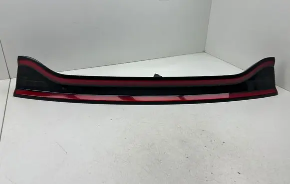 Dodge Charger Tailgate rear/tail lights 68213147AE 2010317 10S3701