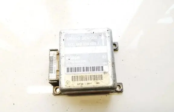 Audi A4 S4 B5 8D Airbag control unit/module 8A0959655A 0285001086