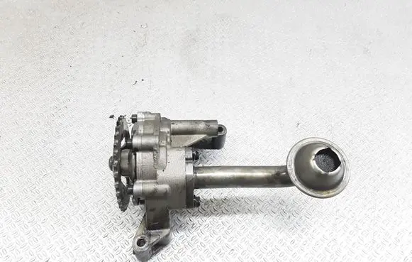 Skoda Octavia Mk1 (1U) Oil pump 06A115121