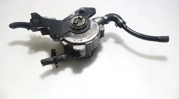 Volkswagen Polo IV 9N3 Vacuum pump
