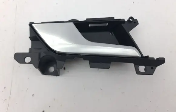 Rear door interior handle