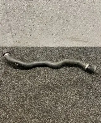 BMW 5 G30 G31 Engine coolant pipe/hose 8654834