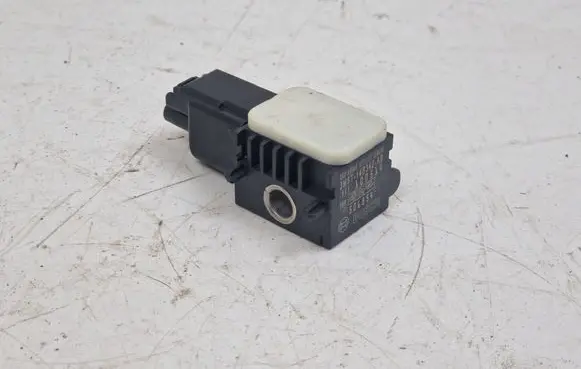 Land Rover Freelander 2 - LR2 Airbag deployment crash/impact sensor 3M5T14B342AB 506854 100514