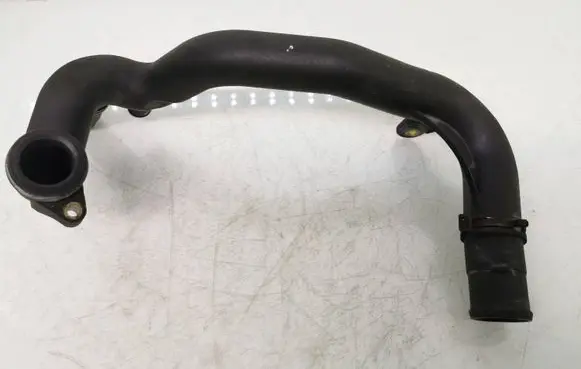 Mercedes-Benz A W169 Engine coolant pipe/hose A6402001352 A6402031382