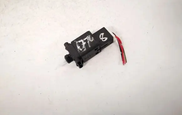 Mazda CX-7 Brake pedal sensor switch