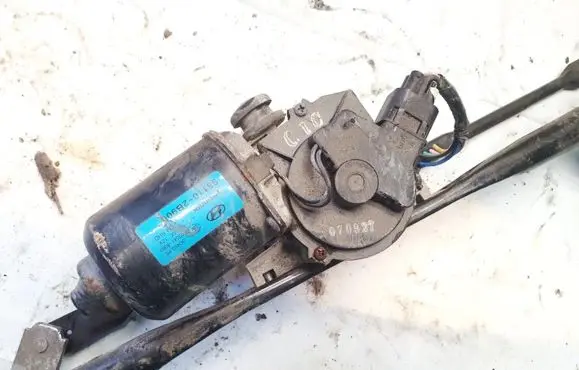 Hyundai Santa Fe Wiper motor 981102b900 98110-2b900