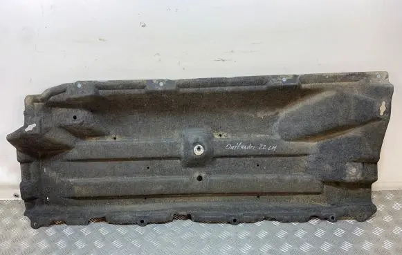 Mitsubishi Outlander IV Center/middle under tray cover 