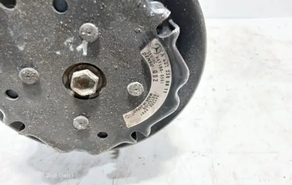 Mercedes-Benz E W211 Air conditioning (A/C) compressor (pump) A0012300811 4471803551