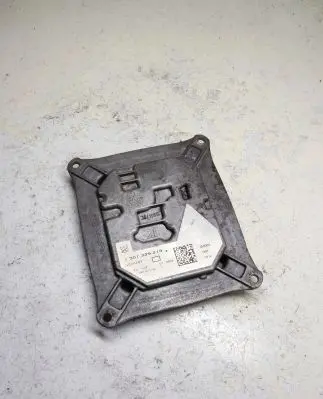 Audi A4 S4 B8 8K Headlight ballast module Xenon 1307329218 2441195 10EEG071761