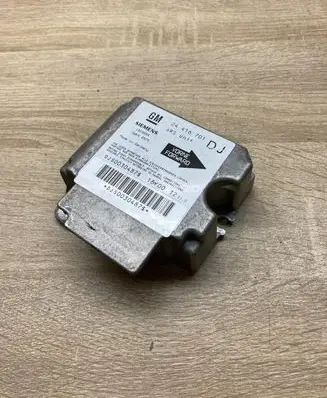 Opel Vectra B Airbag control unit/module 24416701