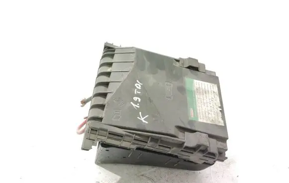 Volkswagen PASSAT B6 Fuse module 3C0937125 63592777