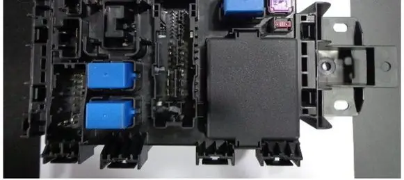 Suzuki Alto Fuse module