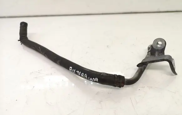Coolant pipe/hose